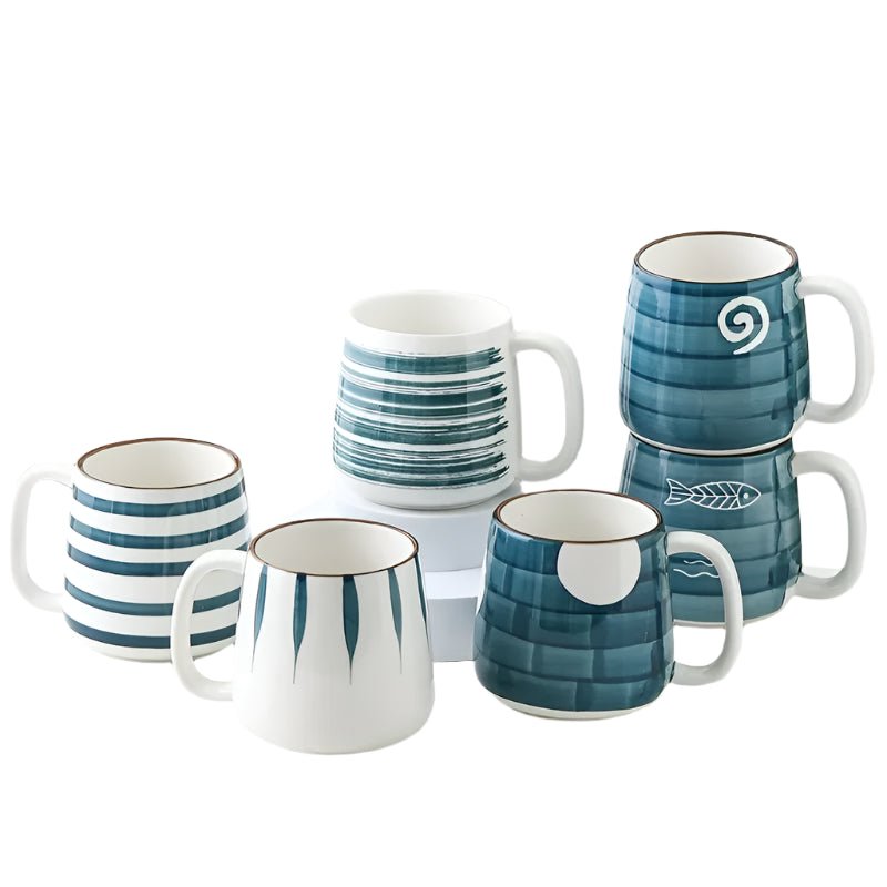 Hand - Painted Ceramic Mug in Striped Withe and Blue (500ml)Utensils for Coffee